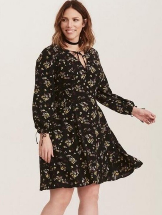 torrid Dresses & Skirts - Torrid Black Floral Print Challis Smocked Waist Dress Size 1X
